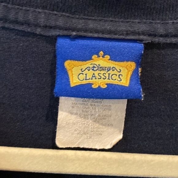 Disney Classics Vintage Dopey VNeck Navy Blue T-shirt​​​​​​​​​​​​​​​​​​​​​​​​ - Picture 3 of 5